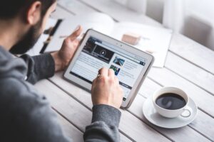 Read more about the article How Guest Posting Can Transform Your Blogging Journey